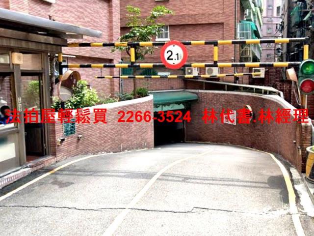 新北新莊法拍華廈-7
