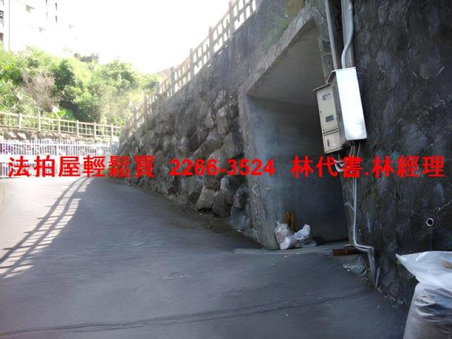 新北淡水法拍透天-9